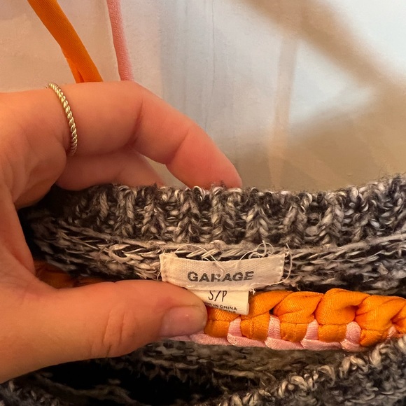 Garage sweater - Picture 2 of 2